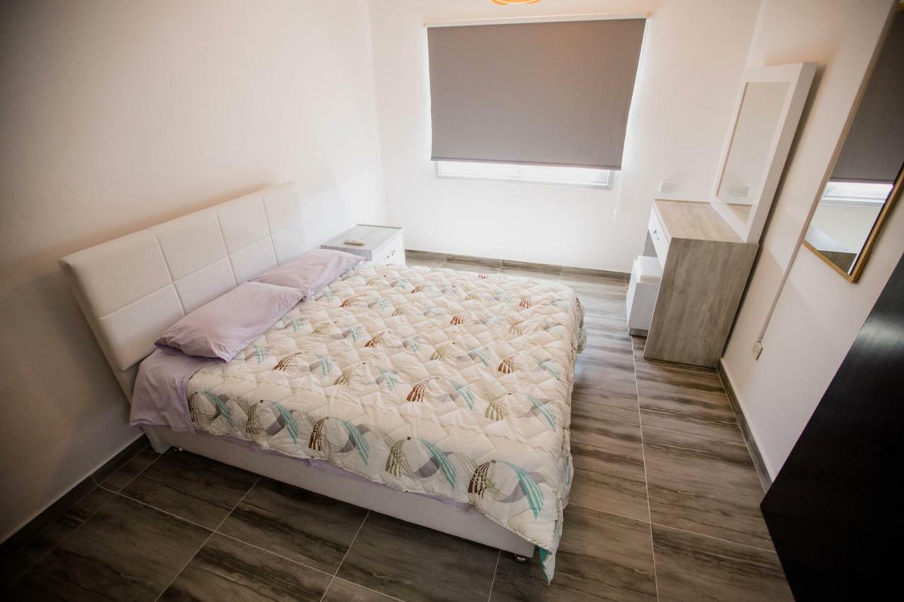 Twins Apartments Като-Пиргос Экстерьер фото