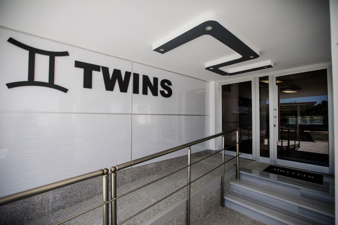 Twins Apartments Като-Пиргос Экстерьер фото