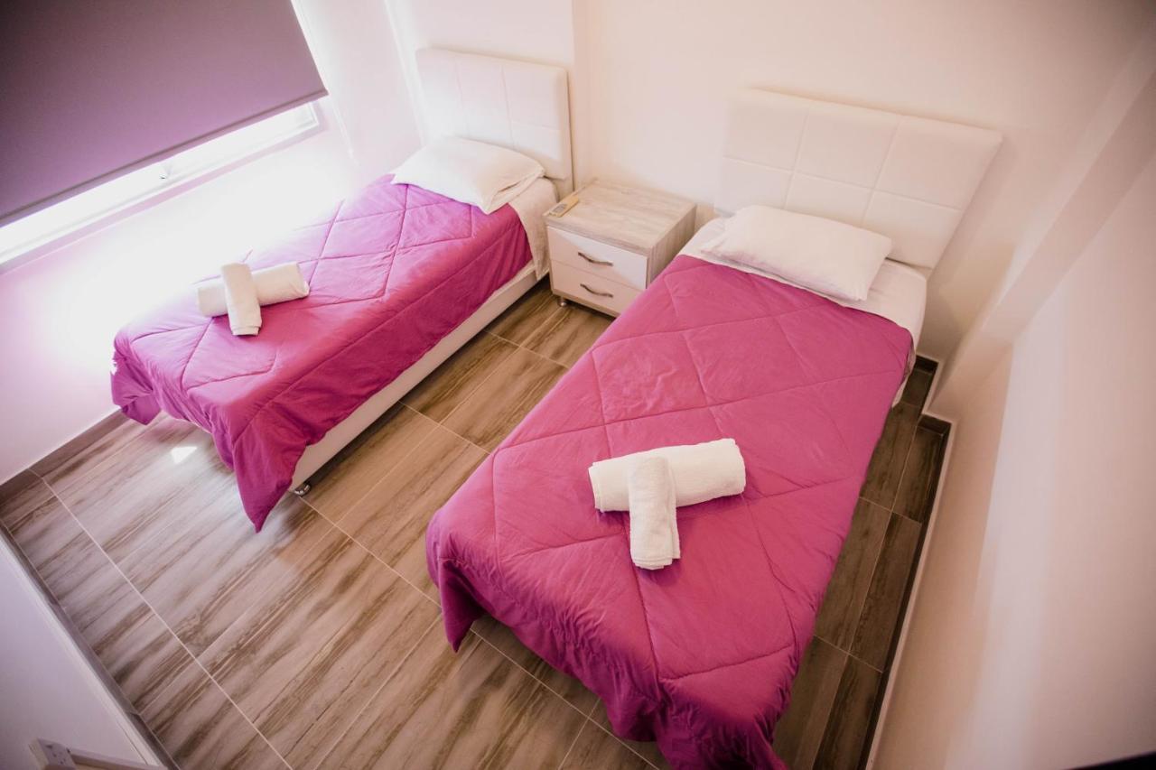 Twins Apartments Като-Пиргос Экстерьер фото